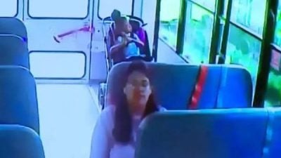 被安全带勒到缺氧！罕病童窒息死　踢窗求救“大人滑手机没发现”