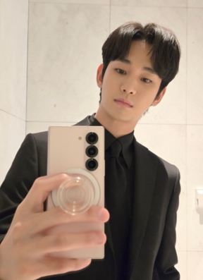 驳曾交往15岁金赛纶被反呛 金秀贤遭质疑恋童癖