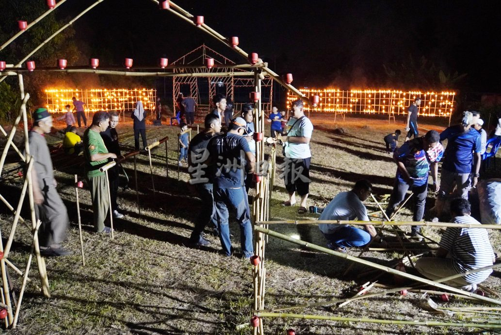 星角摄/开斋节前油灯重燃