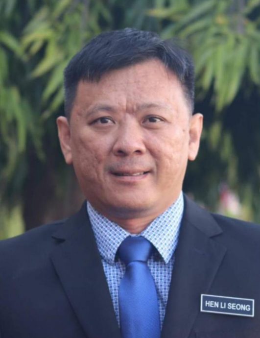 (古城版)学海副文:育民中学颁奖典礼,点亮学生努力的光芒