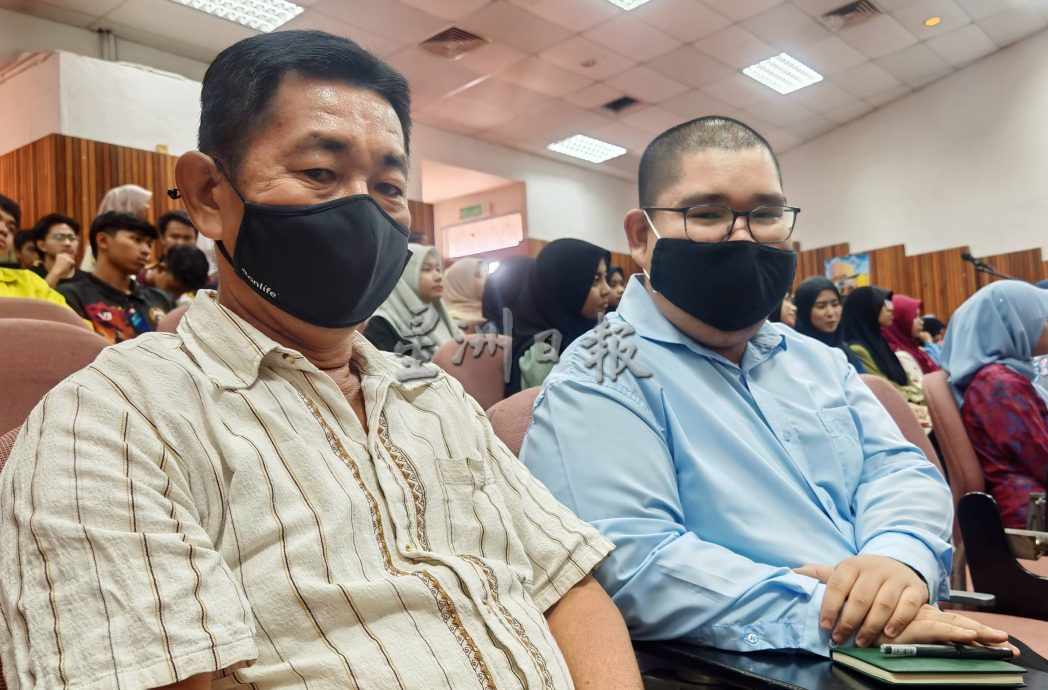 (大北马)让毕业生掌握更多教师学士课程资料,玻师训办“我要当老师”讲座会