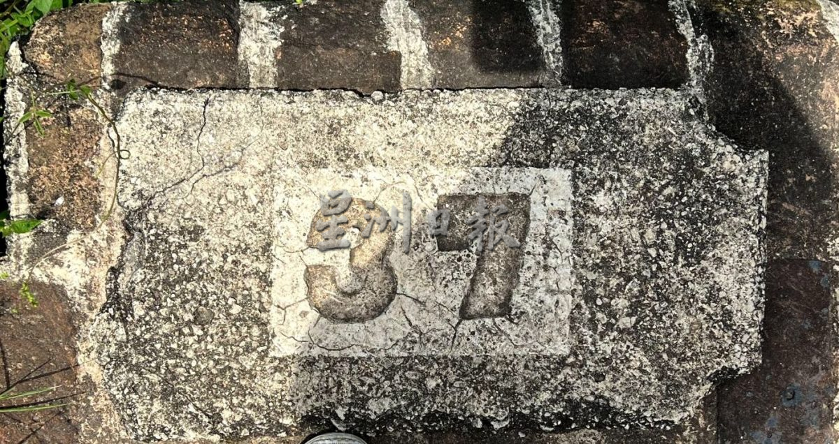 (大都会)14/3【星角摄】:被遗忘的火车遗迹