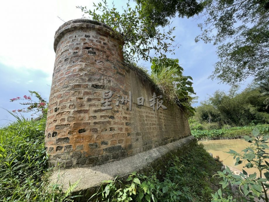 (大都会)14/3【星角摄】:被遗忘的火车遗迹