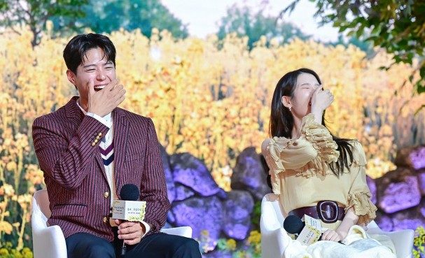 IU坦承依赖朴宝剑 闪电答应演出新剧