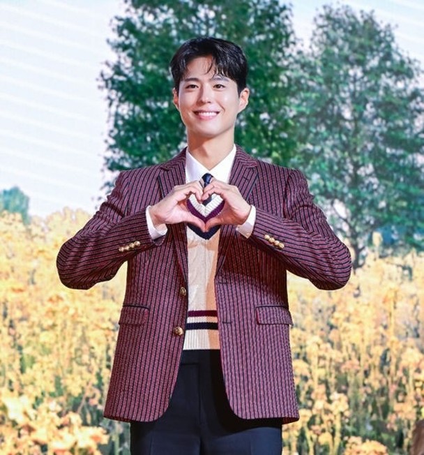 IU坦承依赖朴宝剑 闪电答应演出新剧