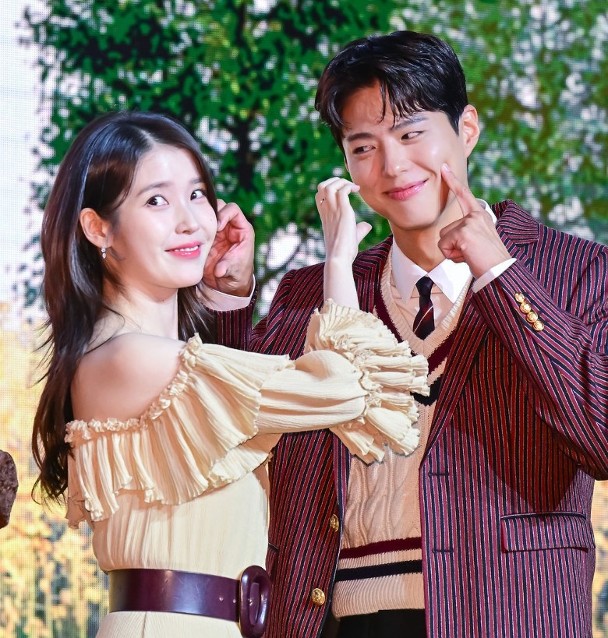 IU坦承依赖朴宝剑 闪电答应演出新剧