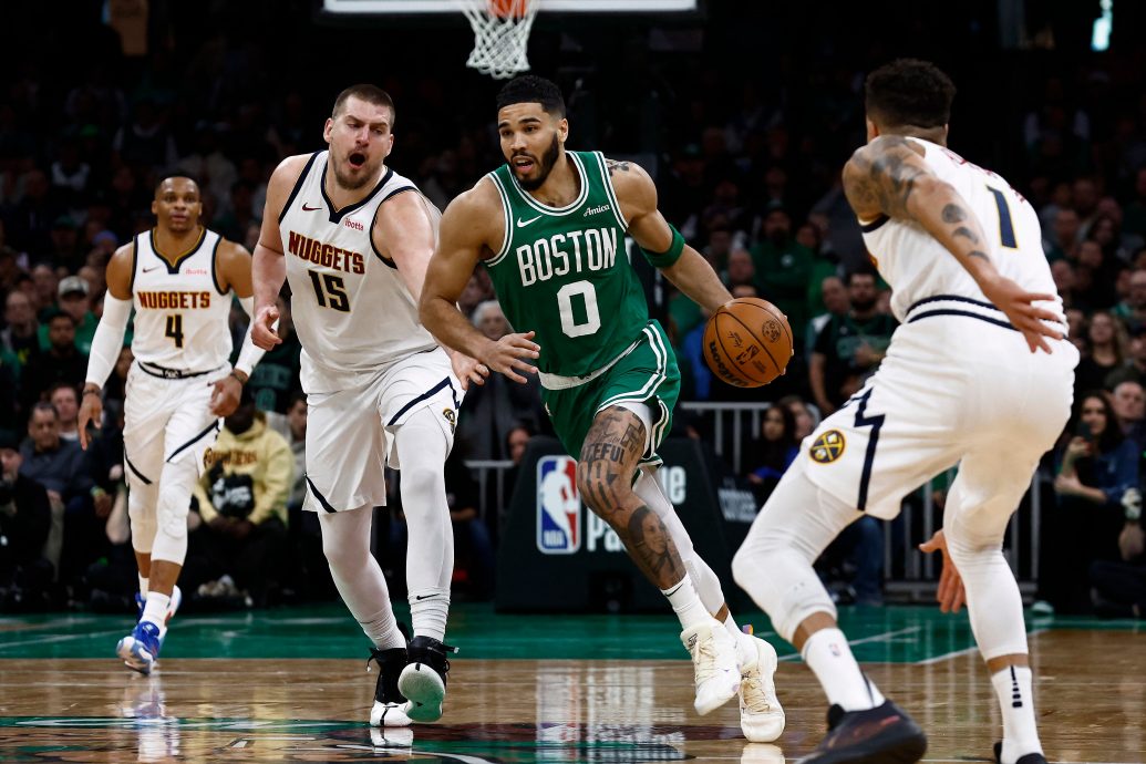 NBA|近2季总冠军正面对决 绿衫军惊险砸金块
