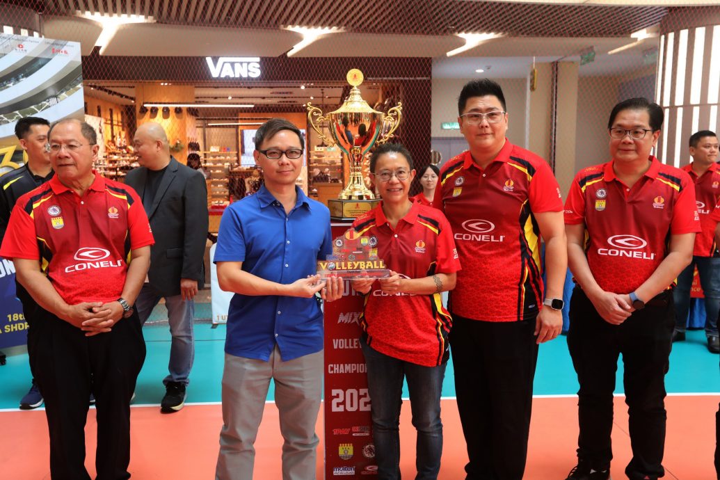 1 Utama混合排球锦标赛|参战8队商场内一决雌雄  马排盼再迎春天