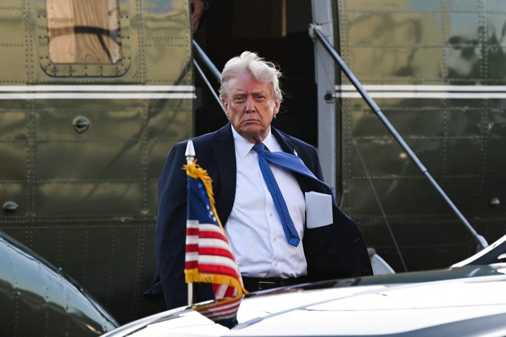 “民调满意度不过半” 特朗普不满:梅铎早想撤造假专家