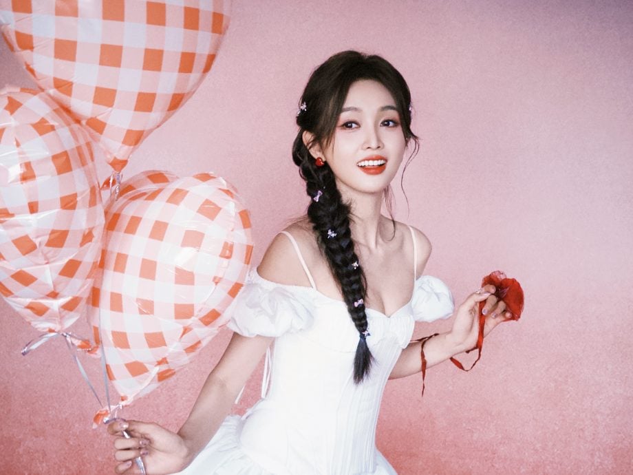 《乘风》彩排至凌晨体力透支 吴宣仪突晕倒急抬走送医