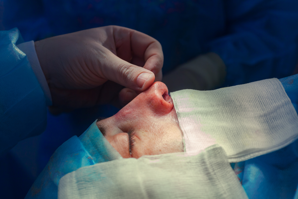 一年2000万人做！ BBC揭中国医美业惊人内幕 她“整过上百次”彻底变样