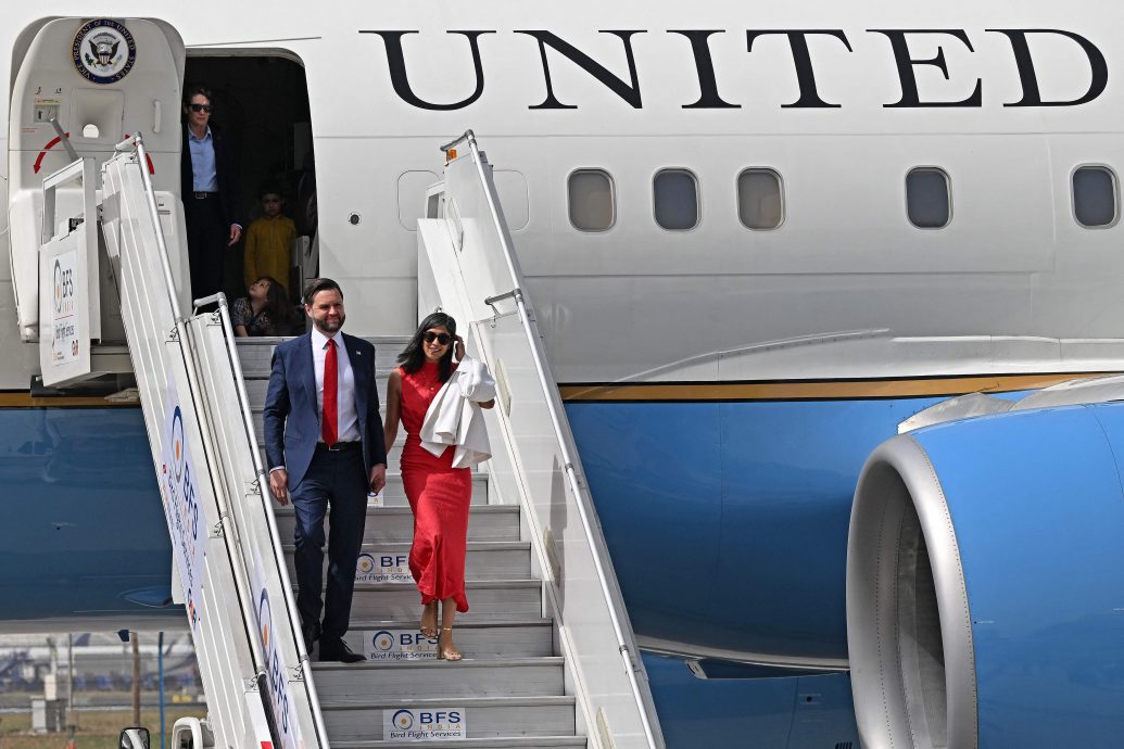 万斯出访印度 新德里冀敲定贸易协议