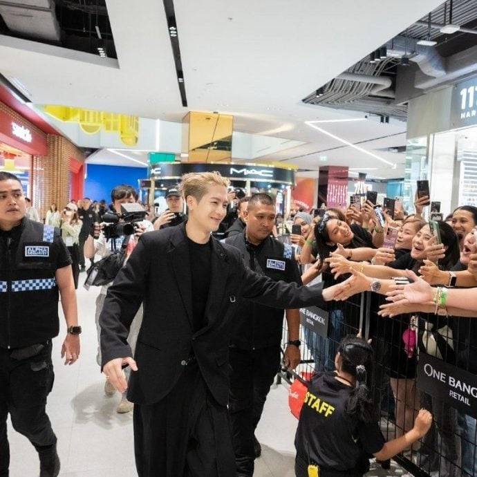 不介意参加配对节目 王嘉尔承认“饥渴”