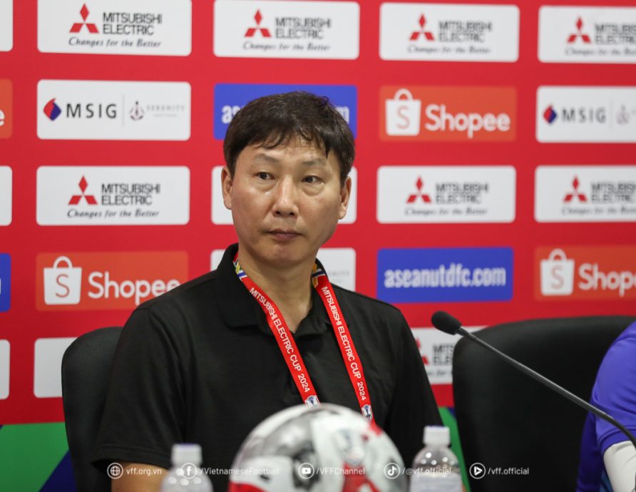 东盟全明星队对曼联  越南主帅金相植掌军