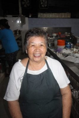 东:双溪兰餐室及住家突发水灾,归咎大沟渠衔接小沟渠排水不及