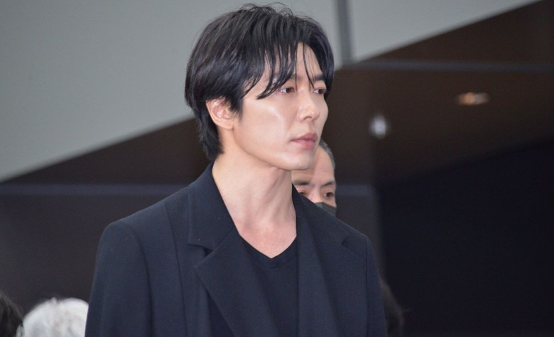 中山美穗东京万人献花 妹妹泪别:还不想说再见