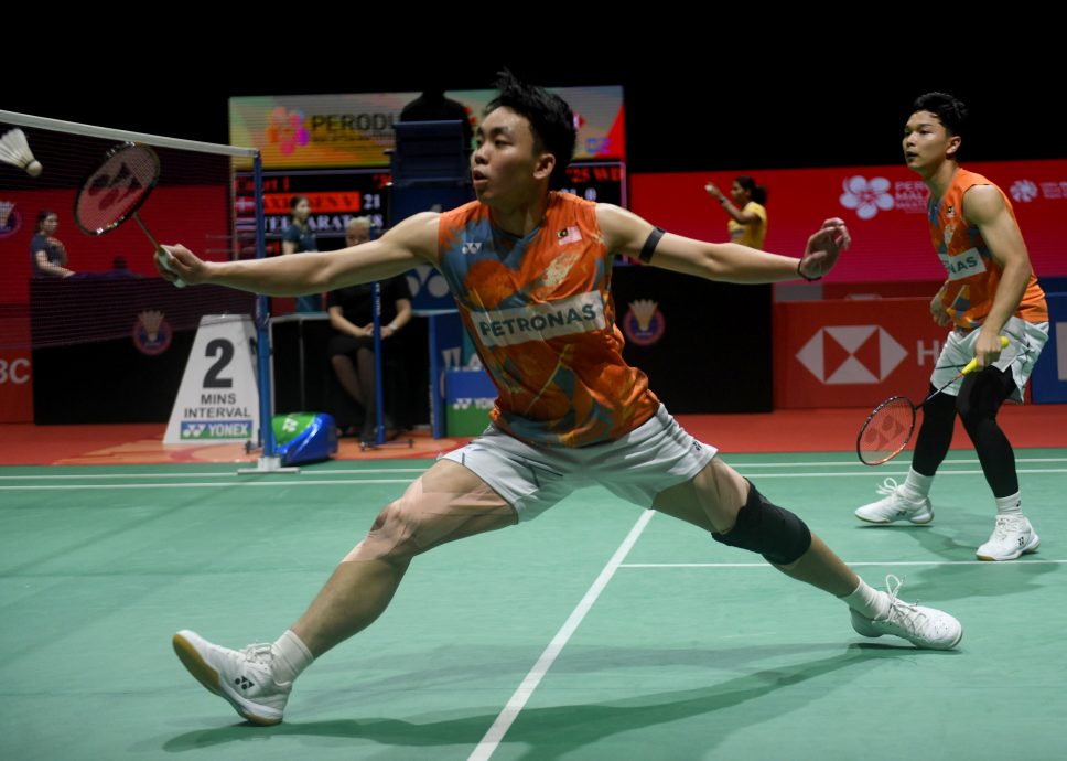 亚锦赛兼打混双  叶睿庆担心紫萱