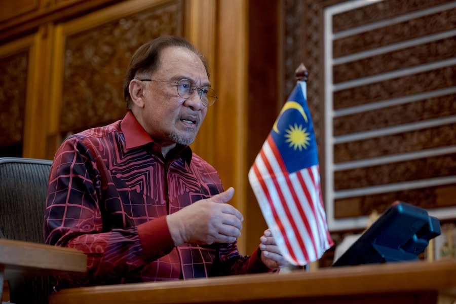 亿佩/安华与纽西兰总理卢克森通电