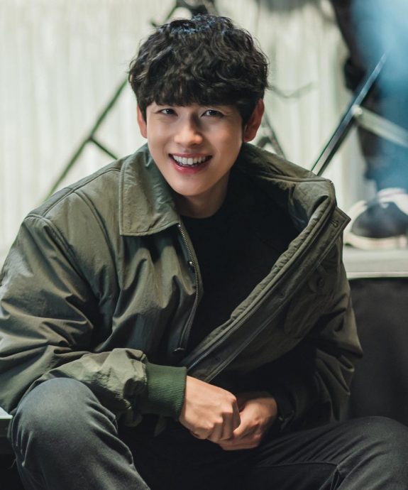 任时完取消关注金秀贤 网赞“人间清醒”