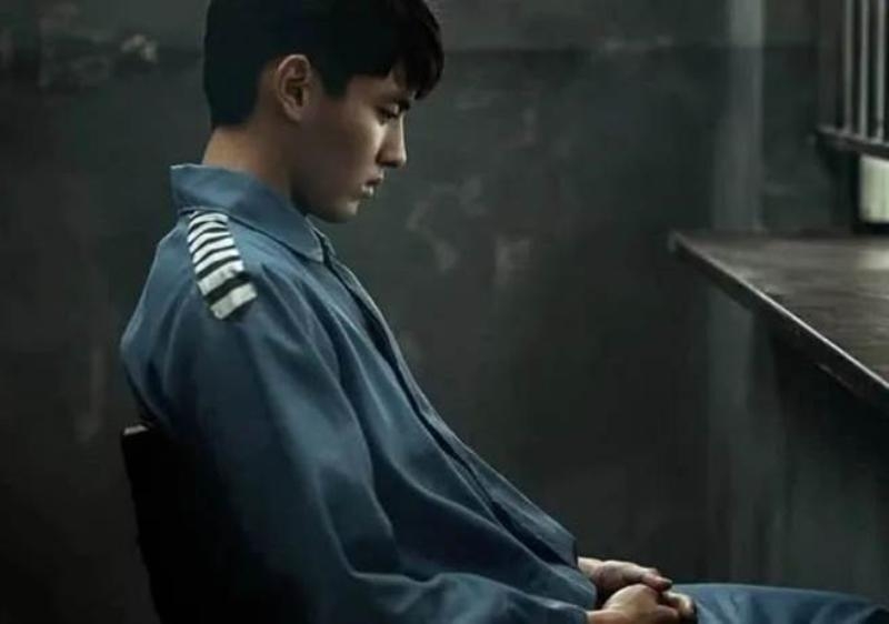 传吴亦凡又涉嫌逃税 网嘲“走一辈子监狱路”