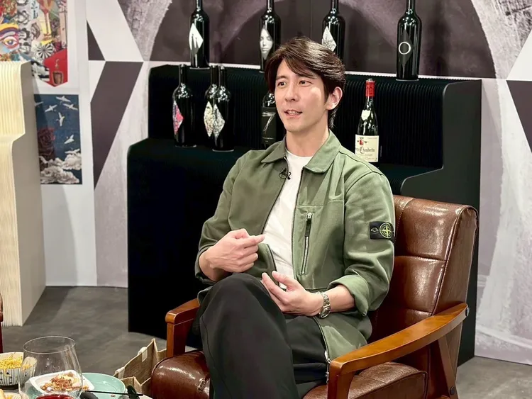 修杰楷背贾静雯建秘密基地 张钧甯成首位访客