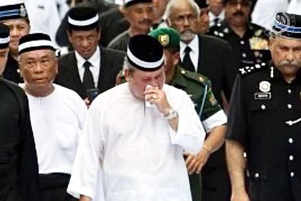 元首后重发7年前感激文 吁国人珍惜和平与团结