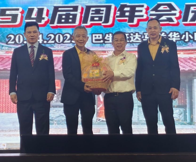 陈国伟声援《星洲日报》，盼社会能展现宽恕精神