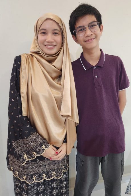 华巫混血儿娜米拉李慈被哈佛大学录取