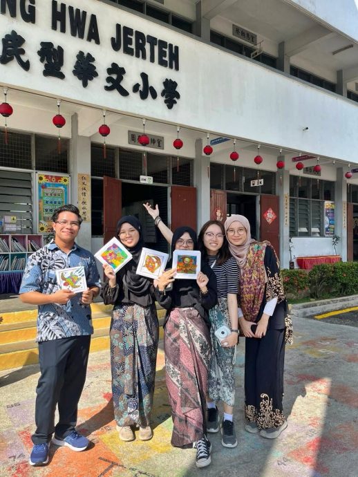 全国:华巫混血儿娜米拉李慈被哈佛大学录取