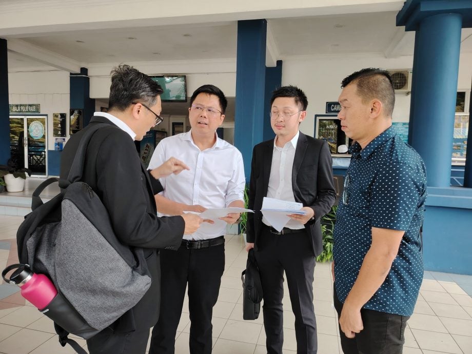 全国:邹宇晖被警扣查