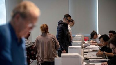加拿大选举日 特朗普再提成美国”第51个州“