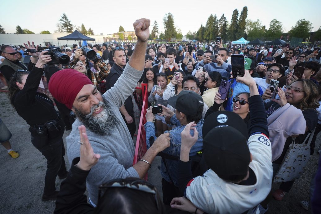 加拿大领导人最后冲刺拉票 竞选活动因特朗普变数生波