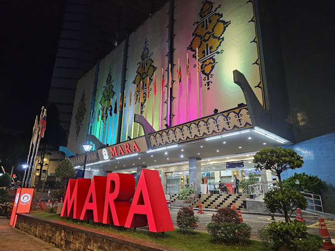 即时国内∕医学系学生因获PTPTN而被拒 · 玛拉：申请者不能领两组财援