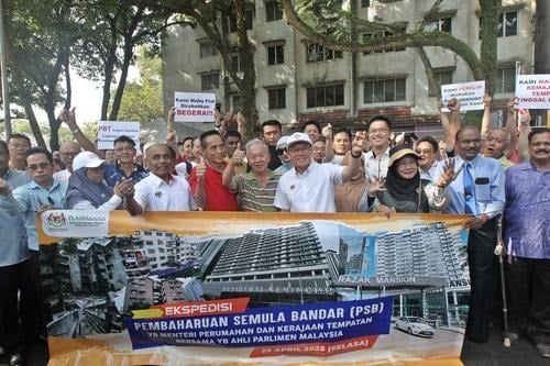 即时国内∕房地部考察团巡破旧组屋 倪可敏批反对党议员“逃课”