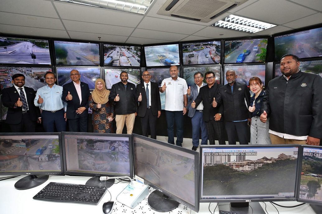 哥宾星全国数据共享法令新闻发布会