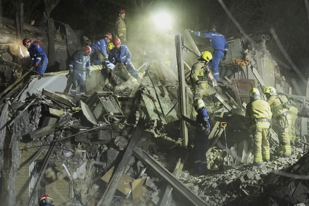 基辅遭飞弹攻击至少21伤 多处传碎片掉落与火灾