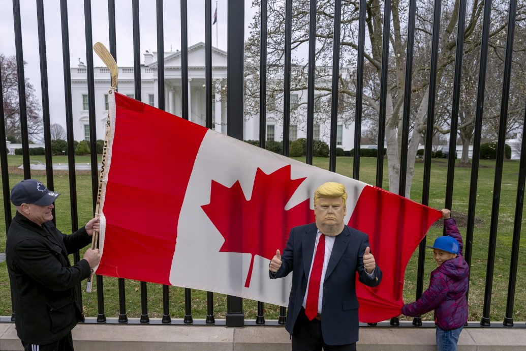 天下事    换图说