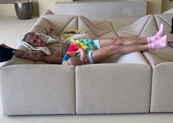 小贾精神状况堪忧全面停工 传老婆出售美妆品牌救亡