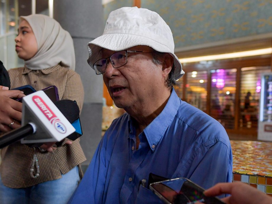 已签/布特拉高原气爆|七旬妇人脚部严重烧伤绝望不想逃  子女合力抬出