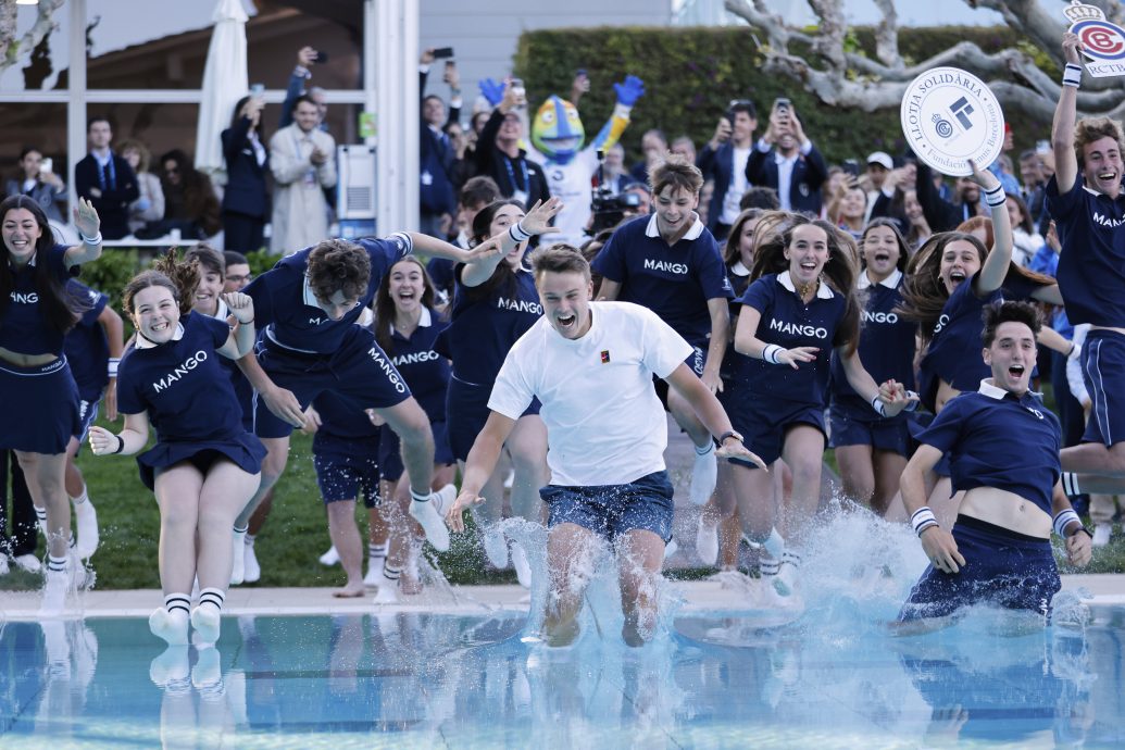 巴塞罗那网球赛|终结阿卡红土9连胜  鲁内首夺500赛冠军