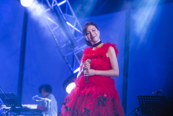 广末凉子疑祖母离世打击致脱序 警入屋强制搜查