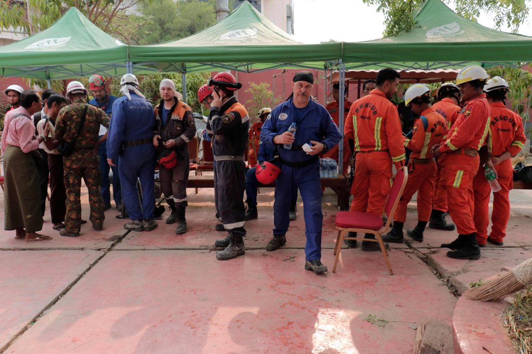 强震罹难人数增至3471人 缅甸降雨加剧救灾挑战