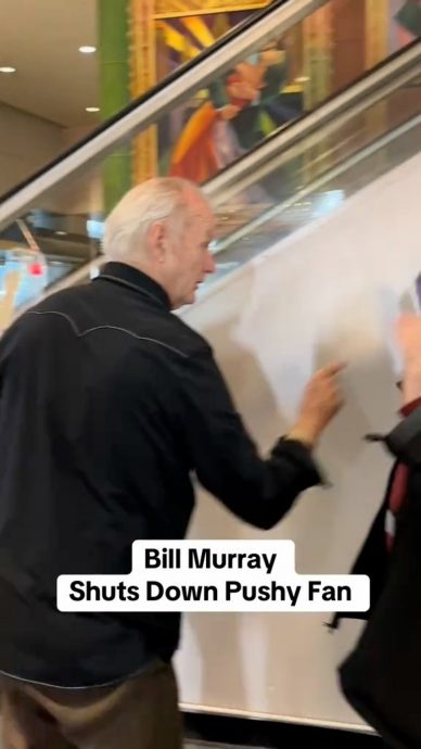 戏院谢票不满被贴身跟随 比尔梅利当场怒骂男影迷