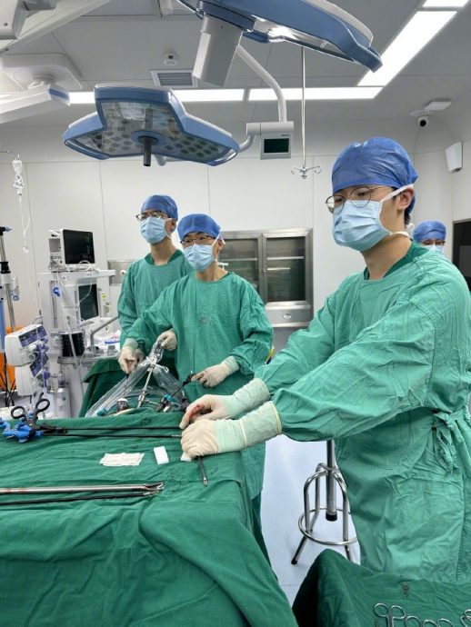 找厕所被车撞膀胱破裂险丧命 医揭长期憋尿恐怖后果