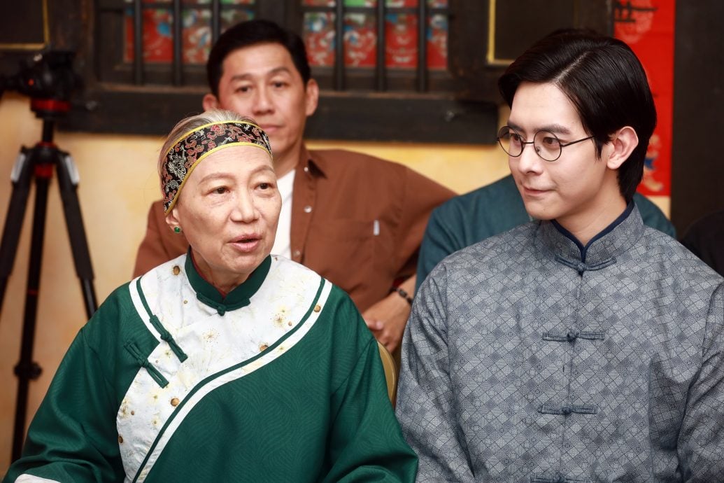 拍《幽冥新娘》挑战鬼角色 陈子颖收压惊大红包