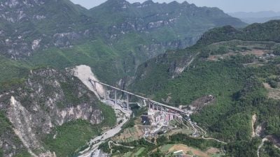 历时四年 湖北宜兴高铁高岚河特大桥合龙