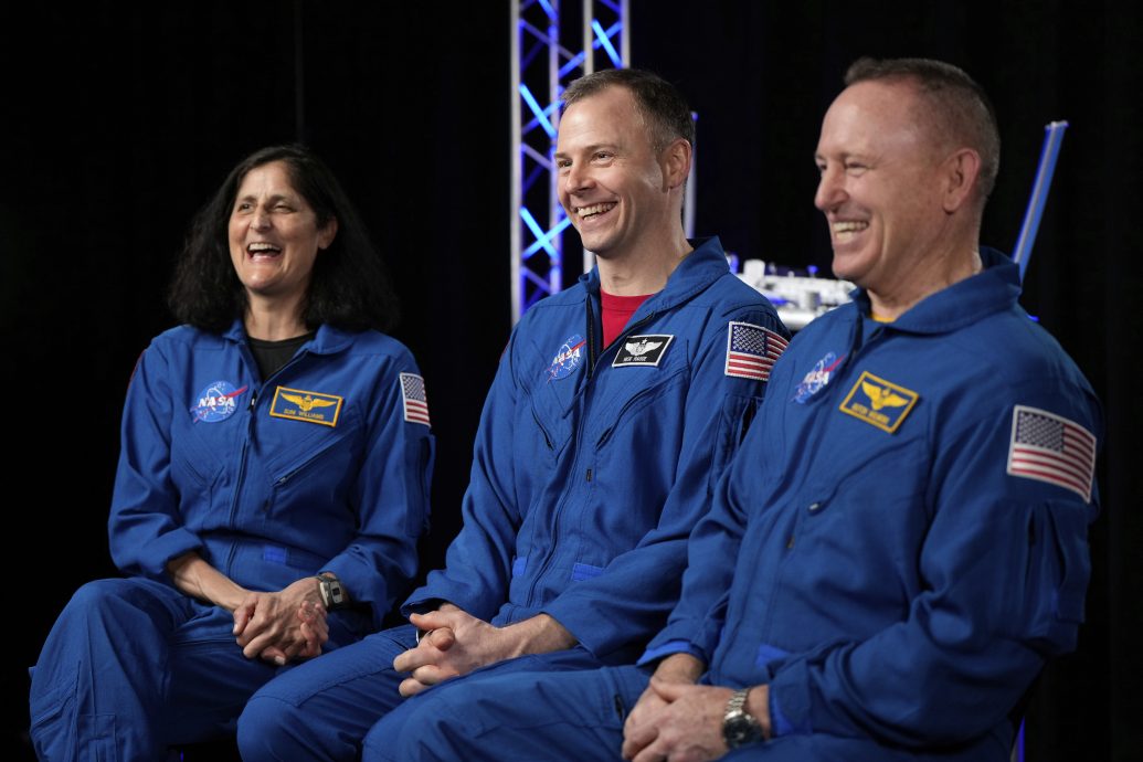 拼盘 曾滞留太空站9个月 2太空人没再怕 扬言会再上太空