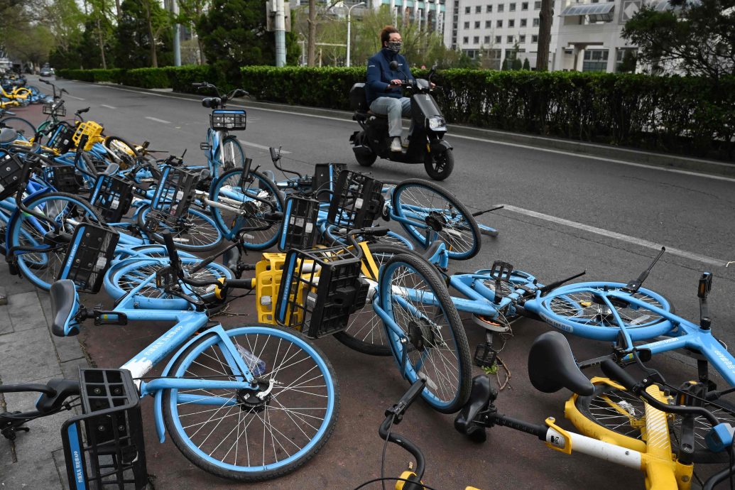 换文，头)北京强风 恶劣天气影响 3200多架次航班取消