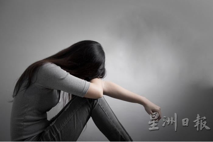 控诉宽中六年生活如“炼狱” 女校友揭遭师长霸凌与冷暴力