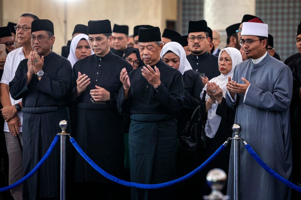 敦阿都拉国葬 现场主文